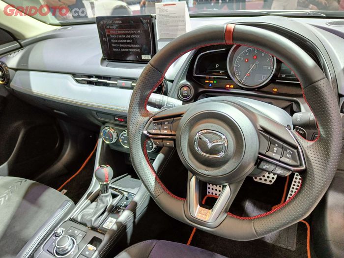 Intip Perbedaan Mazda CX-3 Kuro dengan CX-3 Pro AutoExe di GIIAS 2025