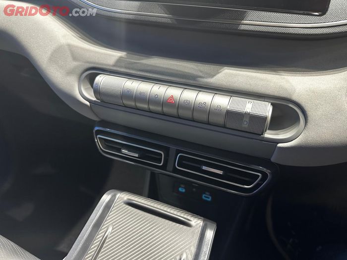 Baru Tahu, Ternyata di Sini Letak Tuas Transmisi di BYD Atto 1