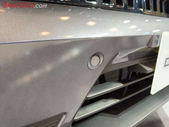 Baru Tahu, Ini Fungsi Bulatan Kecil di Bumper Mitsubishi Destinator