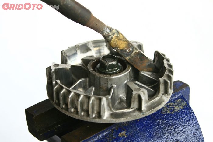 Trik Upgrade CVT Yamaha Mio Biar Lebih Ngibrit, Cocok Buat Harian!