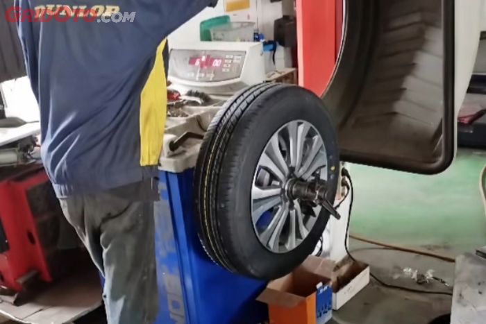 Baru Tahu, Ternyata Ini Manfaat Spooring dan Balancing Buat Mobil