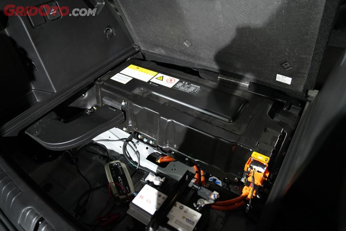 Bukan Di Bagian Kolong, Di Sini Letak Baterai BAIC BJ30 Hybrid