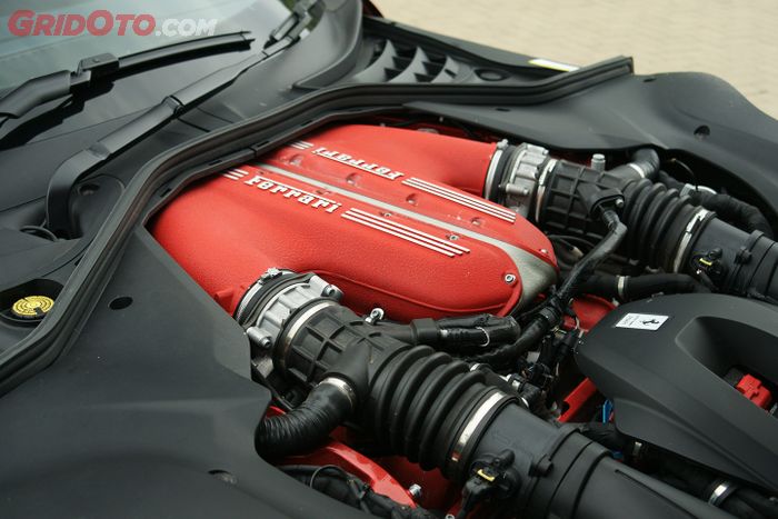 Tenaga Sampai 830 PS, Nyetir Ferrari 12Cilindri Ternyata Menenangkan
