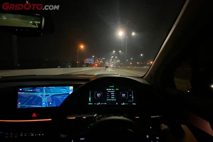 Menguak Resep Kenyamanan Kia Carnival Hybrid, Ada Tiga Hal Ini