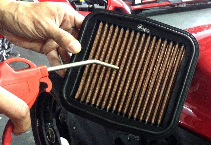 Wajib Tahu, Segini Harga Filter Udara Toyota Rush OEM dan Aftermarket!