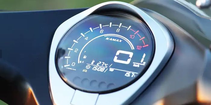 Plek Ketiplek Honda Super Cub, Motor Bebek Retro Ini Dijual Lebih Murah dan Canggih Juga