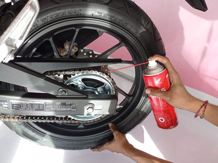 Sudah Punya Pelumas di Dalam, Rantai O-RIng Masih Butuh Pelumas dari Luar?