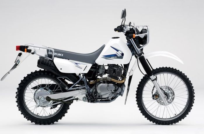 Ternyata Suzuki Punya Motor Trail Rival Kawasaki Stockman, Segini Harganya