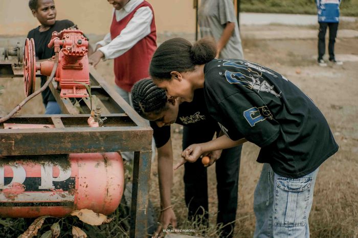 Intip Aksi Nyata Baksi Sosial Klub Motor SSFC Pengda Sorong di Panti Asuhan