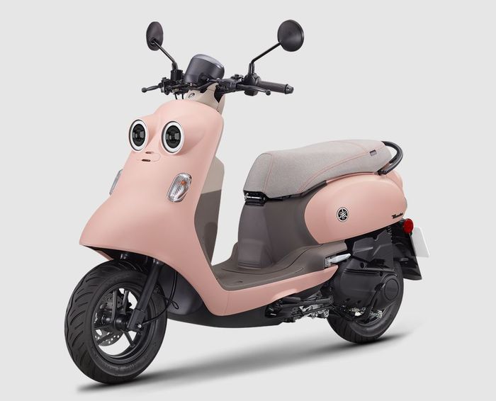 Motor Matic Baru Yamaha Mirip Minion Ini Tampil Retro, Sekali Full Bisa Jalan 230 Km