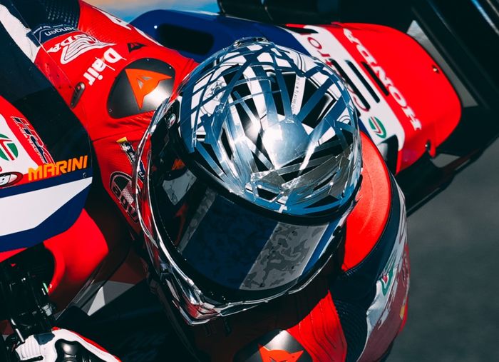 Luca Marini Cobain Helm Baru AGV, Unik Banget Sekarang Ada Wingletnya