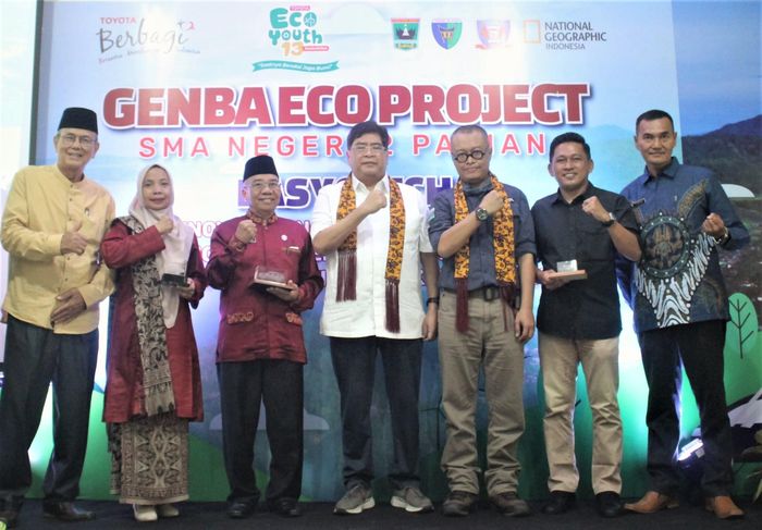 Toyota Lakukan Pendampingan ke SMAN 2 Painan Untuk Matangkan Drone Tanpa Emisi