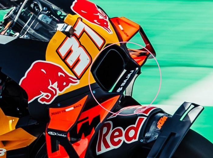 Logo Malaikat Penyelamat KTM Diam-diam Sudah Muncul di MotoGP Inggris 2025