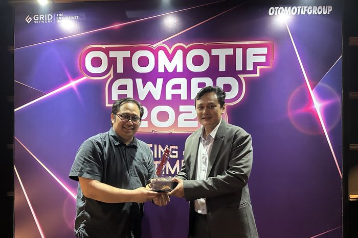 Kelas! Wuling Air EV Raih Gelar Best Of Light di Ajang Otomotif Award 2025