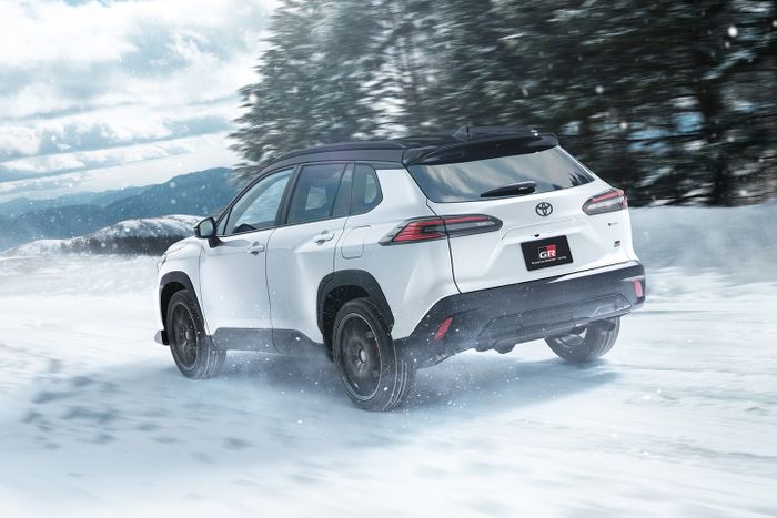 Keren Juga, Cek Nih Tampang Toyota Corolla Cross GR Sport Baru