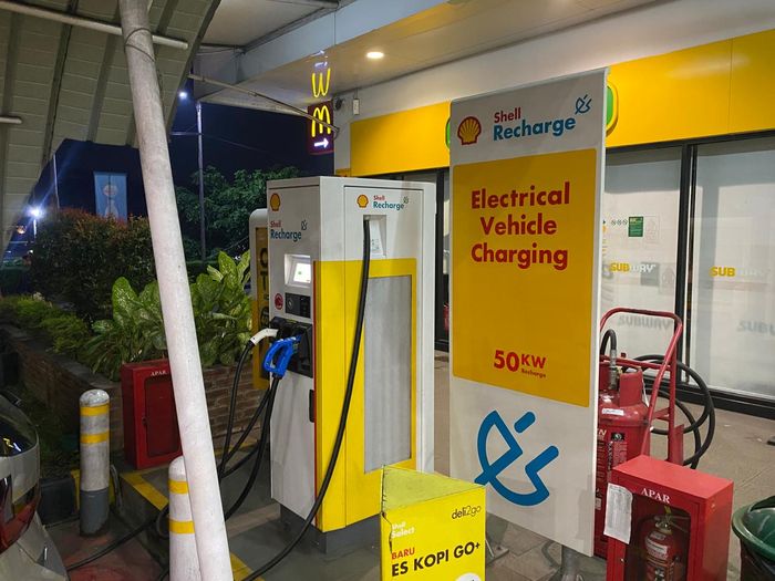 Ini Alasan Fast Charging, Bikin Performa Baterai Mobil Listrik Menurun