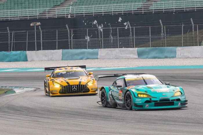 Empat Tim Bridgestone Berhasil Sabet Podium Super GT Malaysia