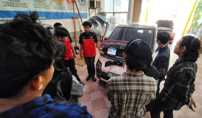 Gandeng ITS Surabaya, Tekiro Gelar Pelatihan Otomotif dan Servis Gratis