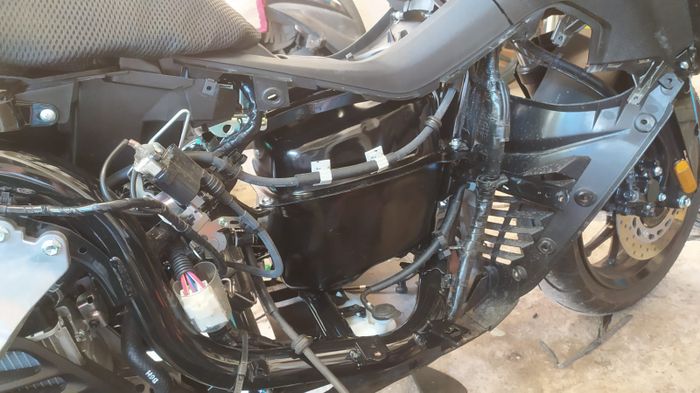 Cocok Buat Turing Jauh, Segini Harga Tangki 10 Liter Buat NMAX Turbo