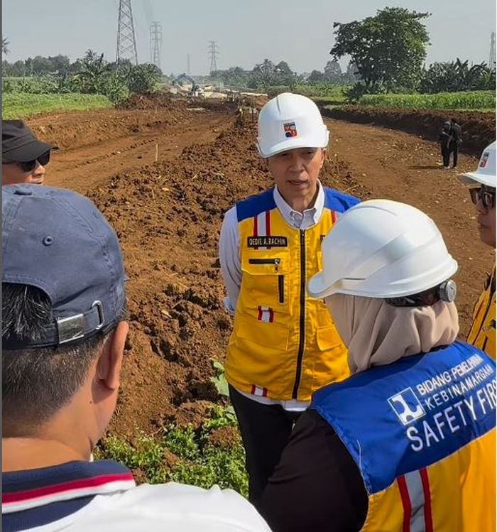 Seberangi Sungai Ciliwung Selebar 32 Meter, Pembangunan Jalur Alternatif Baru ke Puncak Bogor Dikebut