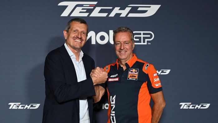 Mantan Bos Tim F1 Tertangkap Kamera Muncul di MotoGP Valencia, Apa Misinya?