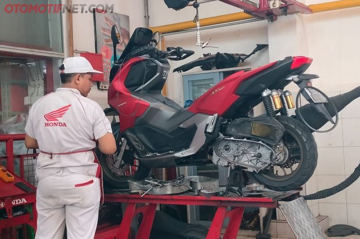 AHM Kasih Promo Servis, Beli Honda ADV160 Tinggal Mikir Isi Bensin
