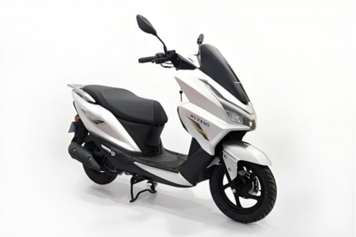 PCX Versi Dek Rata Muncul dengan Mesin 150 Cc, Harga Rp 22 Jutaan
