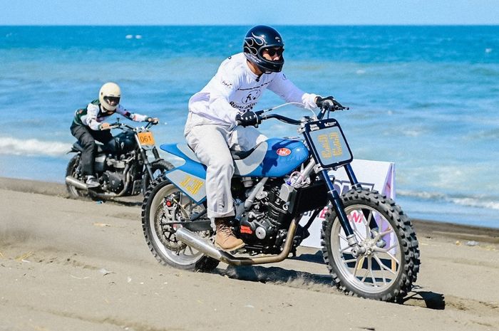 Meriahkan Custom War 2025, Royal Enfield Pamer Groove FT 450 Hasil Kolaborasi dengan Front Wheel Motors
