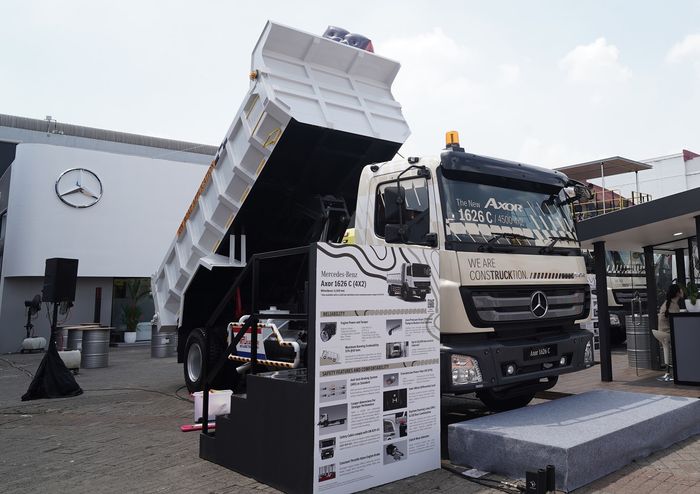 Ahli Mendaki Tinggi, Mercedes-Benz Luncurkan Truk Baru Axor 1626 C di Indonesia