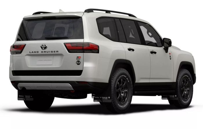 Butuh Perjuangan Buat Dimiliki, Toyota Land Cruiser GR Sport Ini Punya Aura Reli Dakar