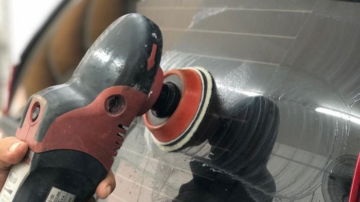 Bercak Air di Kaca Mobil Susah Hilang? Ini Solusi dari Bengkel