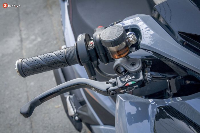 Begini Rahasia Ahli Ngerem Motor Keras Tapi Roda Tidak Tergelincir