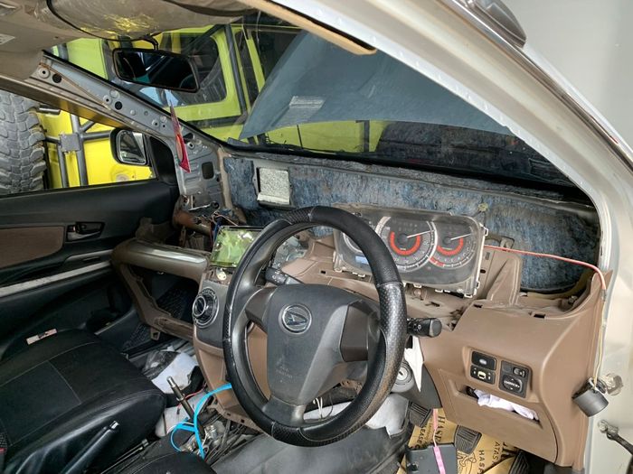 Cuci Evaporator AC Daihatsu Xenia di Bengkel, Segini Biayanya