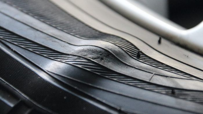 Biarkan Ban Mobil Sering Kempis, Ini Dampak Jangka Panjangnya