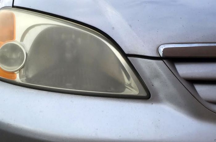 Ini Tiga Penyebab Sorot Lampu Mobil Bekas Jadi Nggak Terang