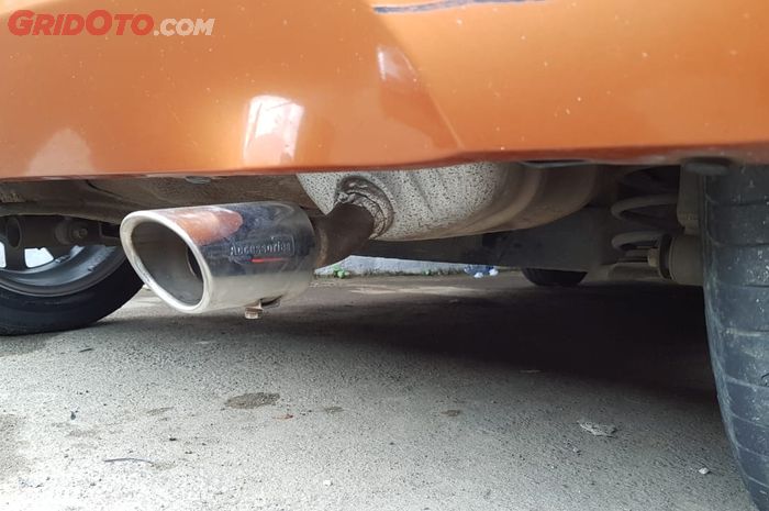 Jangan Kaget Knalpot Mobil Keluar Air Saat Pagi Hari, Ini Penyebabnya
