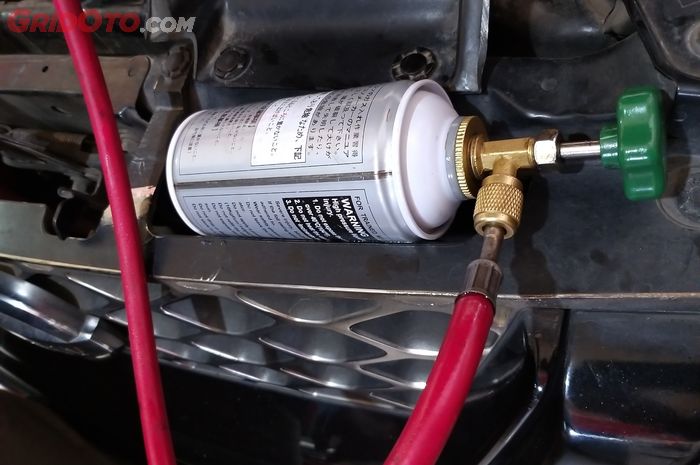 Lagi Ramai Freon AC Mobil Palsu, Ngerusaknya Bikin Dompet Kering!