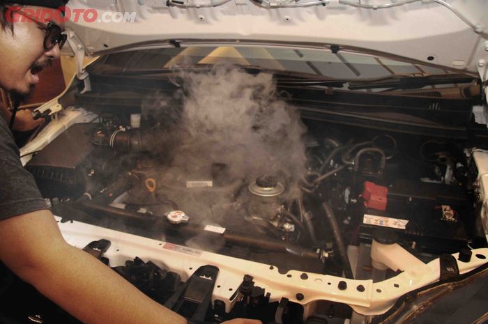 Harus Tahu, Dari Sinilah Penyebab Utama Mesin Mobil Overheat