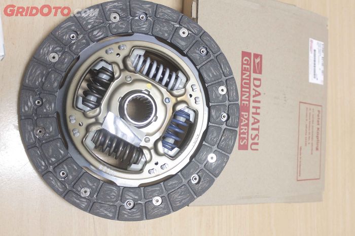 Bisa Cek Sendiri, Berikut Ini Ciri-ciri pelat kopling Mobil Sudah Gosong