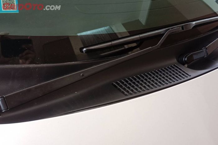Sepele Tapi Penting, Cara Gampang Cek Karet Wiper yang Sudah Tua