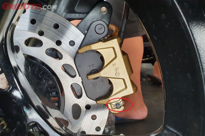 Enggak Nyangka, Part Mungil Ini Bikin Rem Cakram Motor Seret