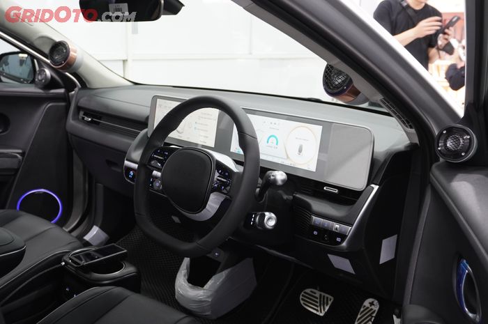 Jangan Sembarangan Modifikasi Audio Mobil Listrik, Kalau Salah Banyak Fitur Enggak Berfungsi