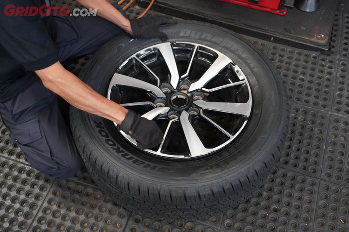 Perlu Tahu, Ini Efek Buruk Pakai Ban Mobil Bekas yang Disimpan Lama