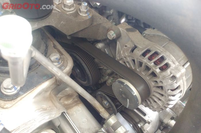 Akhirnya Tahu, Cara Mudah Mencegah Fan Belt Mobil Putus di Jalan