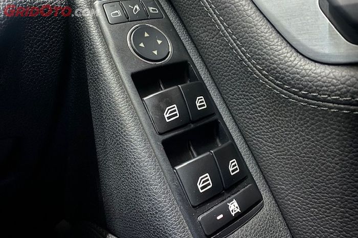 Tiga Penyebab Power Window di Mobil Bekas Tiba-tiba Gak Bisa Naik Turun