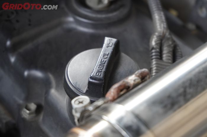 Biar Paham, Ini Penyebab Oli Mesin Mobil Berkurang Banyak Usai Dipakai Mudik
