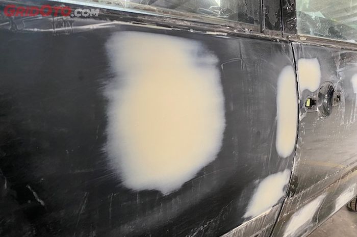 Akhirnya Tahu, Ternyata Bodi Mobil Gak Boleh di Dempul Terlalu Tebal