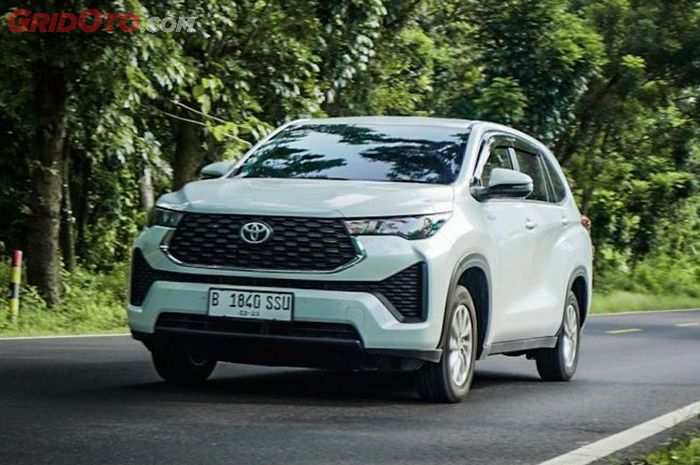 Cicilan Innova Zenix Hybrid Tipe Termurah, Tiap Bulan Setor Segini