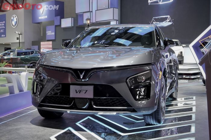 Kode Sudah Ada, VinFast Indonesia Bakal Luncurkan VF 7 di GIIAS 2025