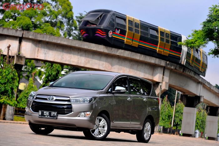 Masih Idaman Bapak-Bapak, Harga Toyota Kijang Innova Reborn April 2025
